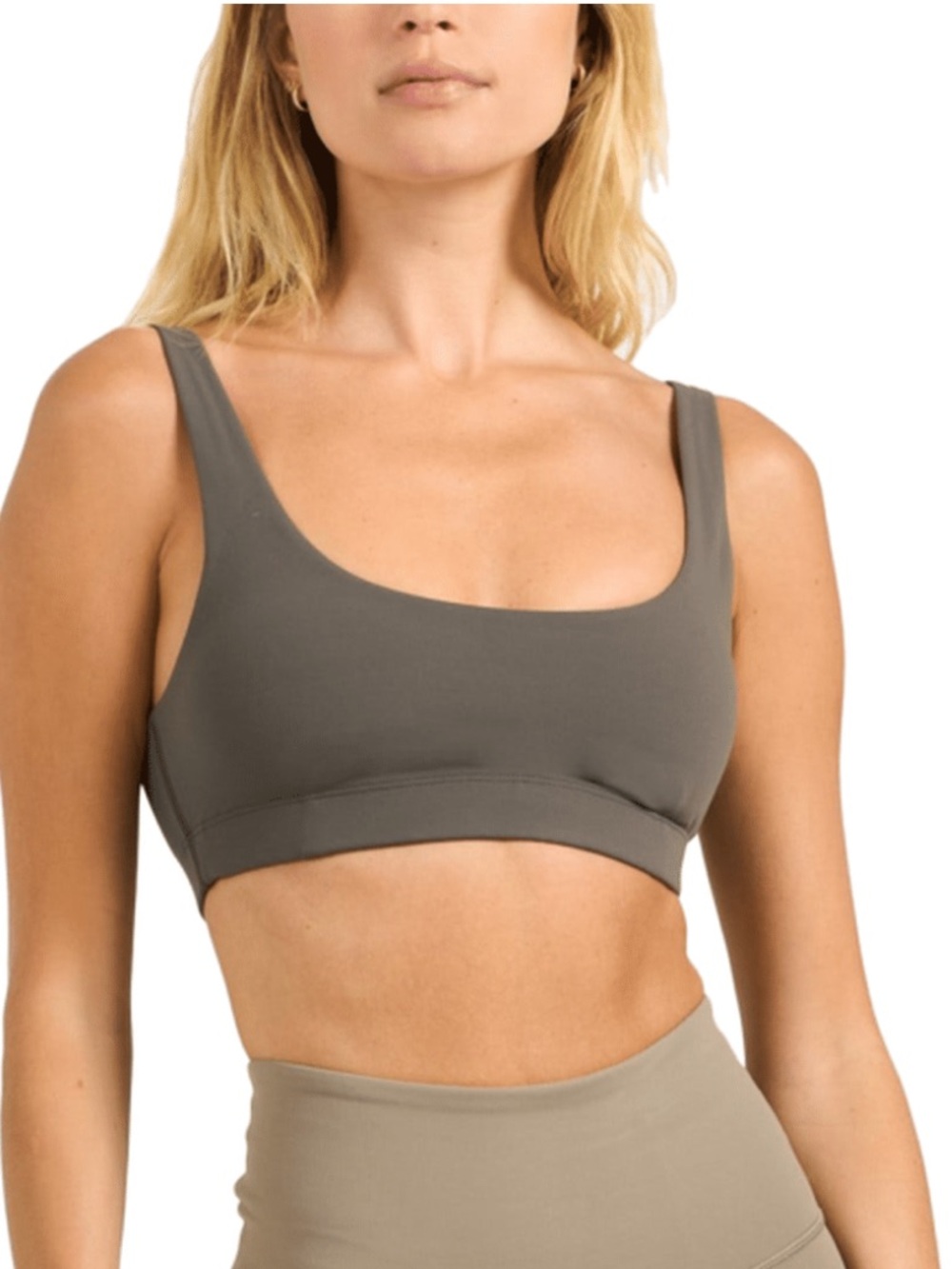 Vuori Daily Sports Bra in Oregano